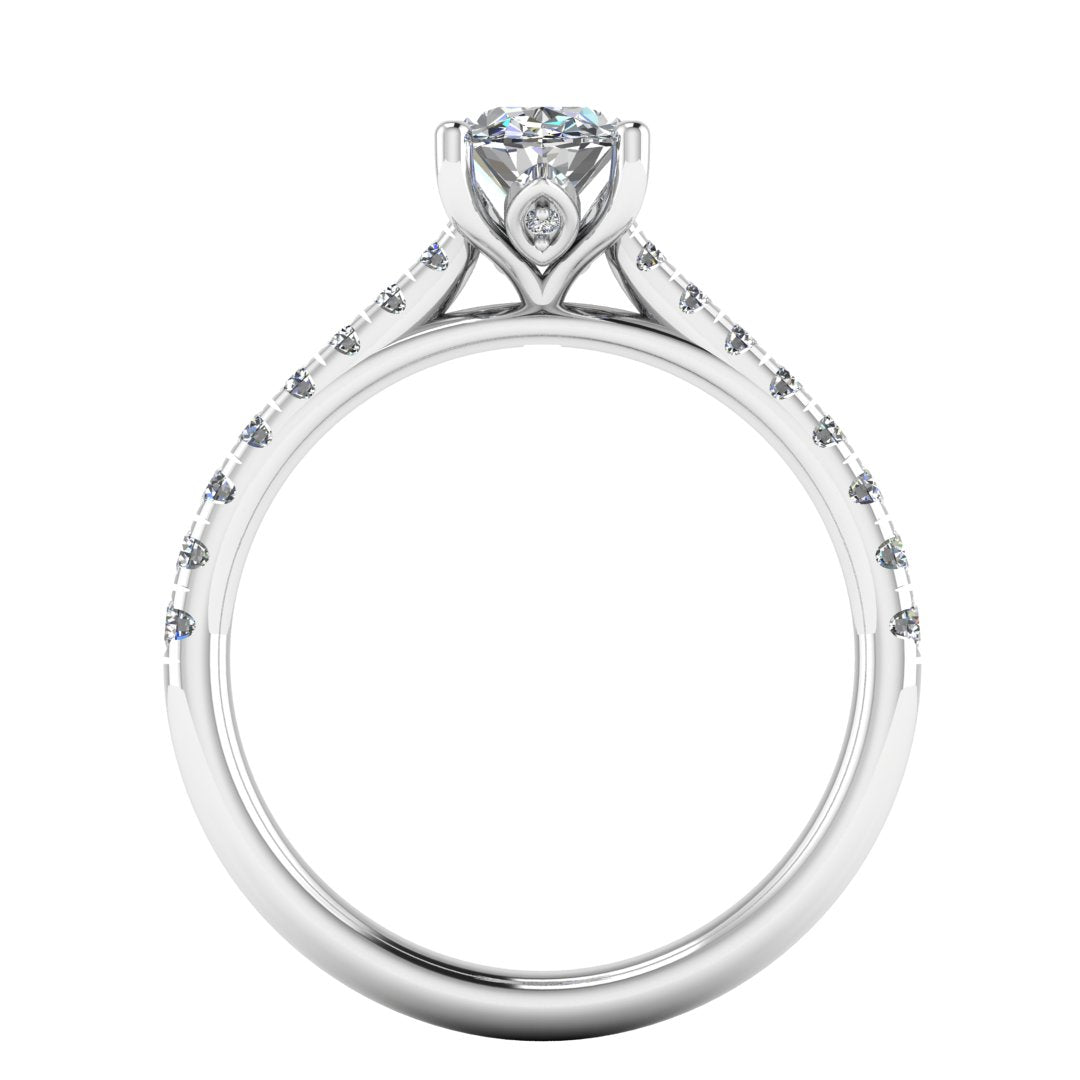 Harrogate Jewellers' lab-grown diamond ring featuring a classic round brilliant cut diamond with set shoulders, ideal for bespoke Yorkshire engagement or wedding rings